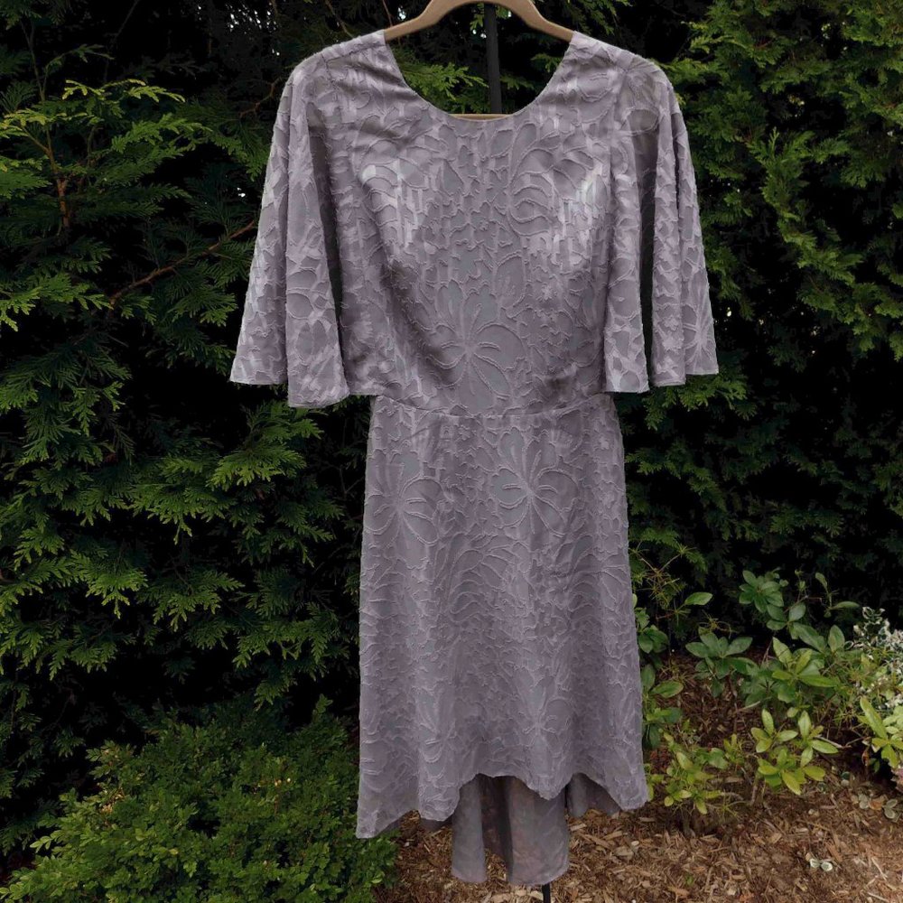 Ali & Jay Pretty Lavender Hi-Lo Flutter Sleeve Chiffon Dress NWT